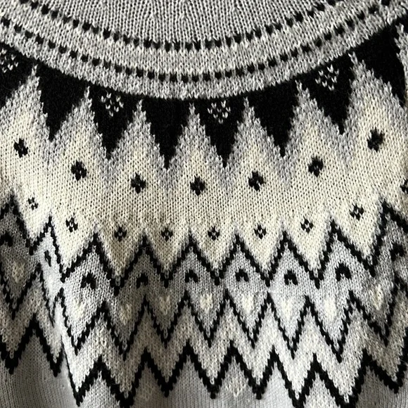 H&M Mockneck sweater size S - Picture 2 of 5